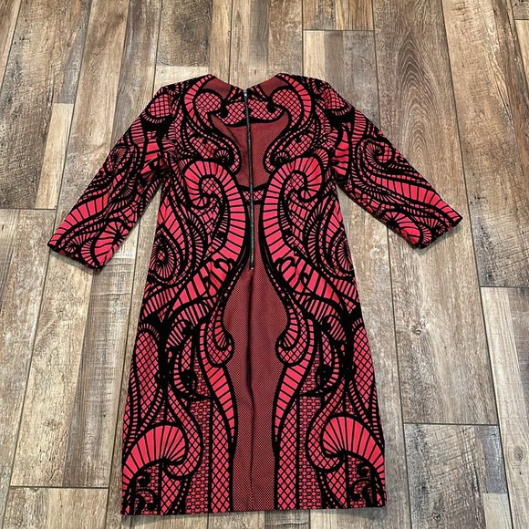 Beige by ECI Flocked Long Sleeve Red Peep Hole Dress with Black Velvet Size 10 - Picture 5 of 5